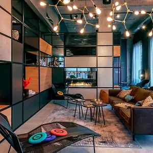moxy-milan-linate.italymilanhotels.net/