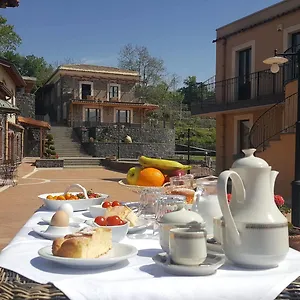  Landhuis Antico Borgo Petralia Italië