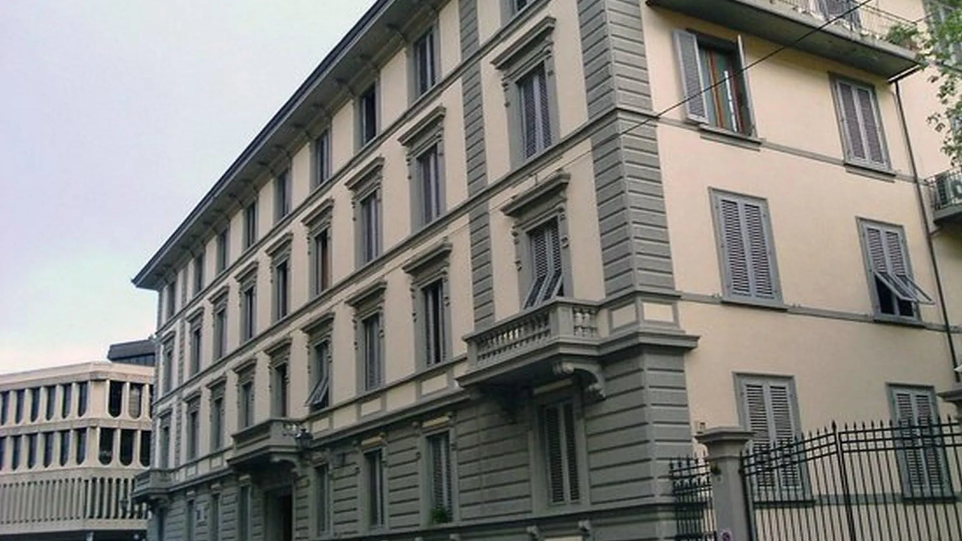 Hotel Desiree Florencia 3*,